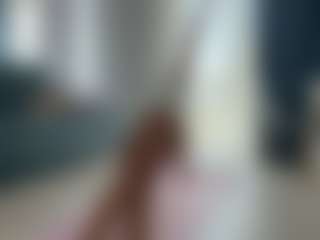 DiaEbrahimi's Live Sex Cam Show