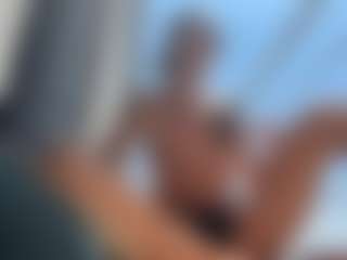 DiaEbrahimi's Live Sex Cam Show