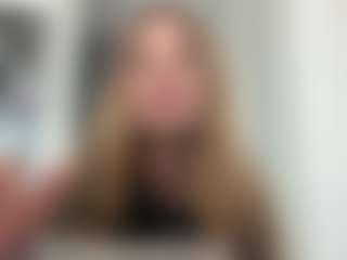 DiaEbrahimi's Live Sex Cam Show