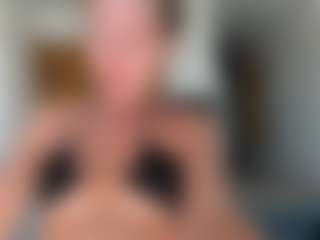 DiaEbrahimi's Live Sex Cam Show