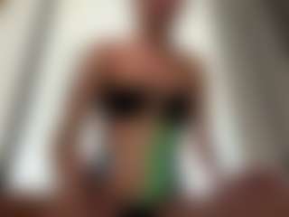 DiaEbrahimi's Live Sex Cam Show