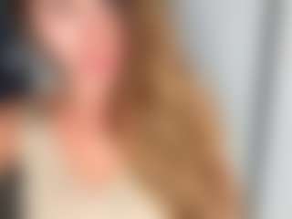 DiaEbrahimi's Live Sex Cam Show