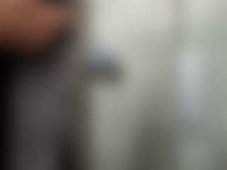 Live cam show with DiaEbrahimi - Average on TottyGirls