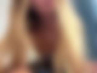Live cam show with DiaEbrahimi - Skinny on makecum.org
