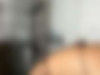 Live cam show with DiaEbrahimi - Shower on madthumbs