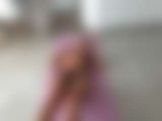 Live cam show with DiaEbrahimi - Green Eyes on Camsoda