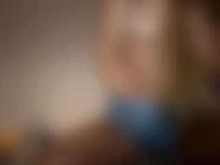 Live cam show with DiaEbrahimi - Small Tits Brown Hair on Camsoda