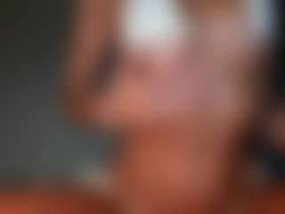 Live cam show with DiaEbrahimi - Blonde Hair Petite on Camsoda