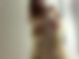 Live cam show with DiaEbrahimi - Blonde Hair Petite on Camsoda