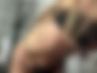 Live cam show with DiaEbrahimi - Twerk on ObeyMaria