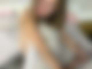 Live cam show with DiaEbrahimi - Young Adult on Camsoda