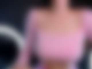 Live cam show with DoretheaLindquist - Brown Eyes on Camming Site