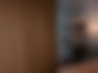 Live cam show with Lilly - Teasing on Dolls Live