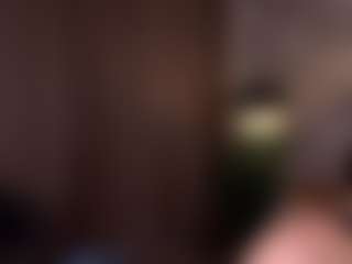 Live cam show with Lilly - Body Massage on Camsoda