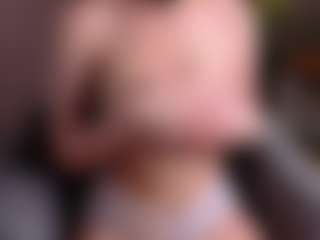 Live cam show with Lilly - Teasing on Soda Cam