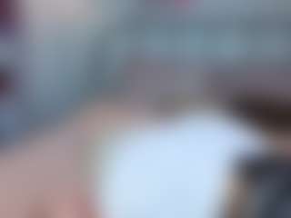 Live cam show with Lilly - Skinny on madthumbs