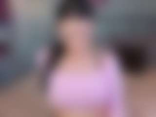 Live cam show with Lilly - Facial on Fling VIP Chat