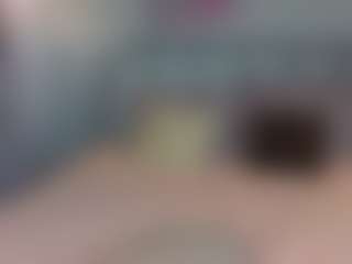 Live cam show with Lilly - Cute on Milfs Live