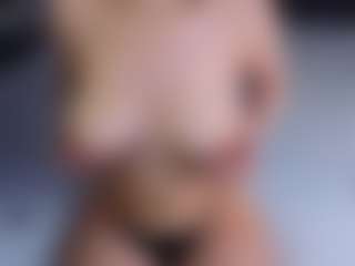 Live cam show with Lilly - Sexy on LiveSexCams6