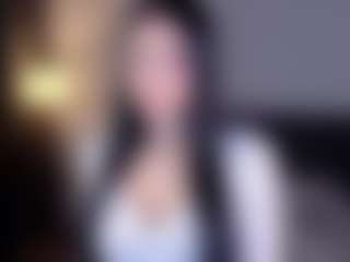 Live cam show with Lilly - Facial on CamwithHer