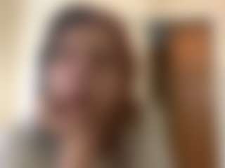 Live cam show with EarlieDowler - Average on Camsoda