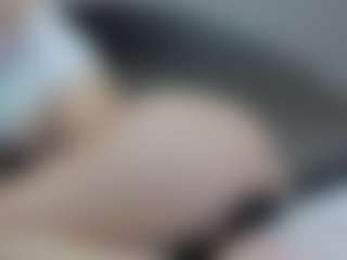 Live cam show with IceCraze - Bedroom Black on madthumbs