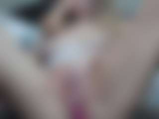 Live cam show with IceCraze - Public on xxxlivecams.org