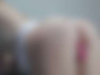 Live cam show with IceCraze - Brown Hair MILF on madthumbs