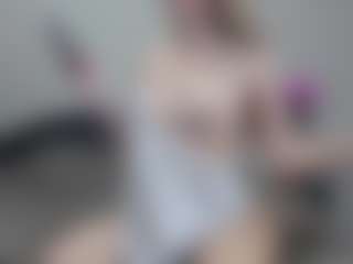 Live cam show with IceCraze - Ebony MILF on Camsoda | united states