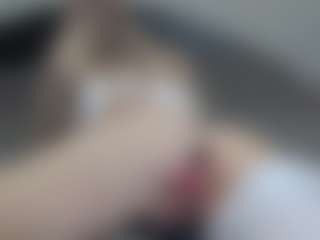 Live cam show with IceCraze - Brown Hair MILF on fapnchat