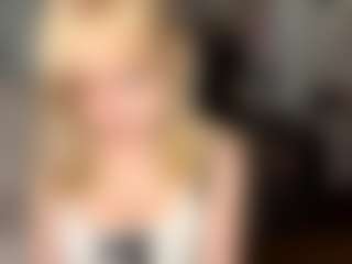 Live cam show with KacieDewing - Blonde Hair on Livezox