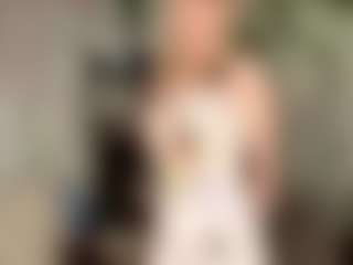 Live cam show with KacieDewing - New Spank on SquirtSoMuch