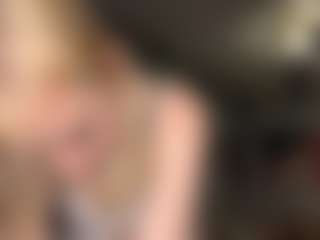 Live cam show with KacieDewing - New Spank on TastyBlacksLive