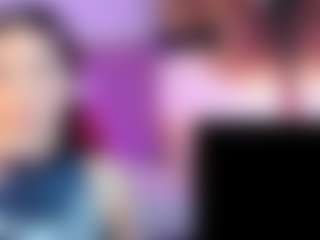 Live cam show with Lia - Thin on AdultVida.com