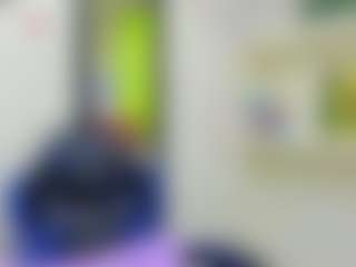 Live cam show with madison-chanell - Facial on Milfs Live