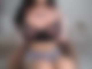 Live cam show with MavieLavie - Sporty on Ass Tok