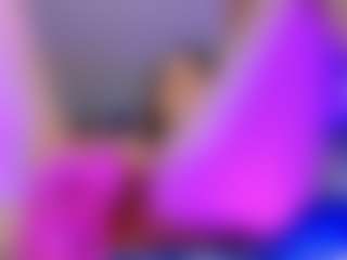 Live cam show with Maya-Garcia - Smart on Camsoda