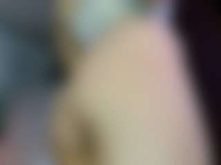 Live cam show with Maya-Garcia - Athletic on Stripli.com