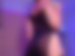 Live cam show with Osiiriss - Red Hair on Chatstar
