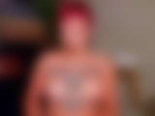 Live cam show with Osiiriss - Nipple Piercings on Camiplay Live