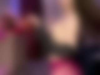 Live cam show with Sophia - Hairy Pussy Brown Hair on CamwithHer