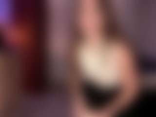 Live cam show with Sophia - Black Petite on alttransgirls