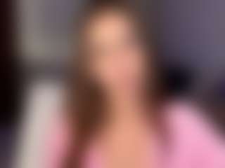 Live cam show with Sophia - College Brown Hair on Camsoda