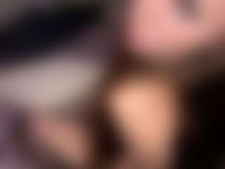 Live cam show with Sophia - Ebony on Camsoda | italy