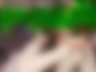 Live cam show with Sophia - Black Petite on chickslive.net