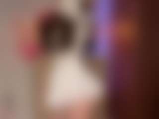 Live cam show with Sophia - Brown Hair on Big Tits
