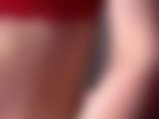 Live cam show with Sophia - Blonde Hair Petite on Camsoda