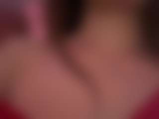 Live cam show with Sophia - Blonde Hair Petite on Camsoda