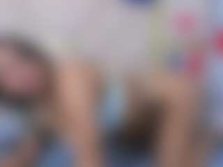 Live cam show with EvangelineRios - Shaved Pussy on sexytreat.net