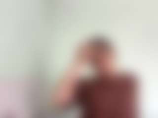Live cam show with JerricaRuppert - Spank Brown Hair on TastyBlacksLive